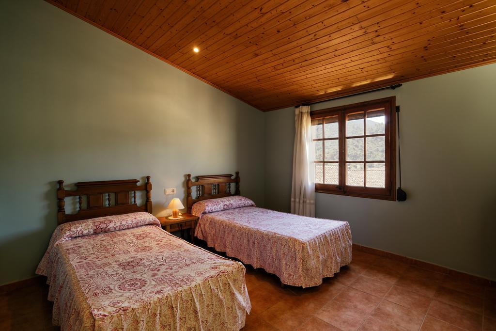 Apartaments Populetus Poboleda ภายนอก รูปภาพ